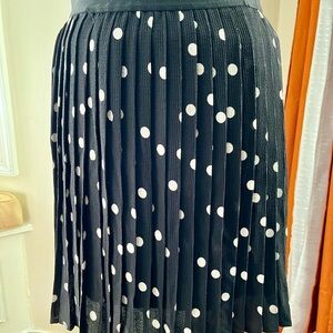 Chic Black Polka Dot Mini Skirt NWOT